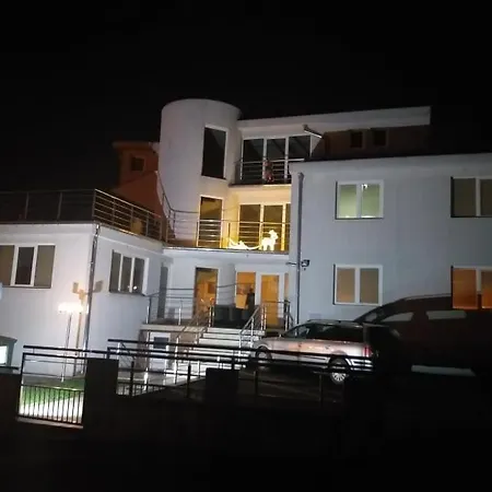 Nikola Lägenhetshotell